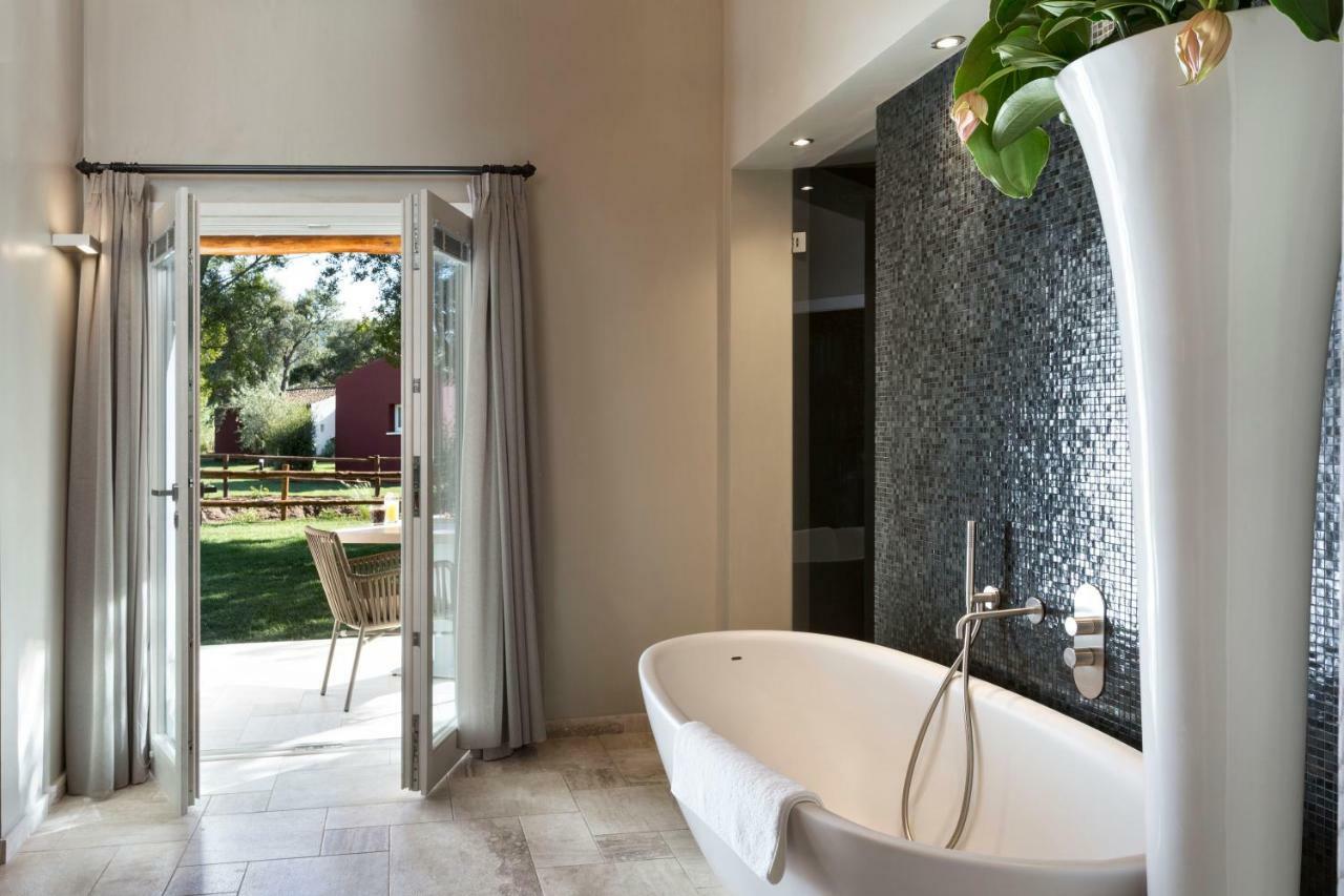 Hotel Li Neuli Country Club San Pantaleo Exterior foto